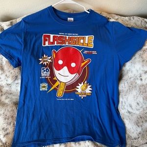 Mens The Flash Shirt - gently used